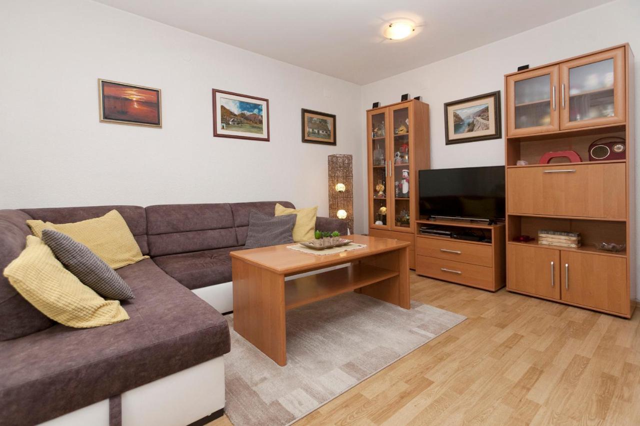 Apartman Nade PUY Exterior foto